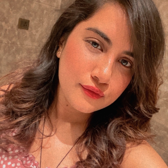 Meet your Posher, Priyanka - Picture 1 of 1